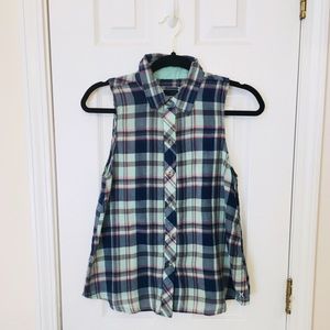 💰 3/$20 HURLEY Sleeveless Buttonup Top